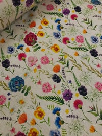 Image 1 of Half Panamá Flores - Colorida - 10€/m