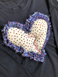 Image 2 of corazon remendado t shirt