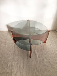 Image 4 of MESA DE CENTRO DE VIDRIO AHUMADO, AÑOS 70