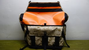 Image of Sling Bag Large (desert digicamo)