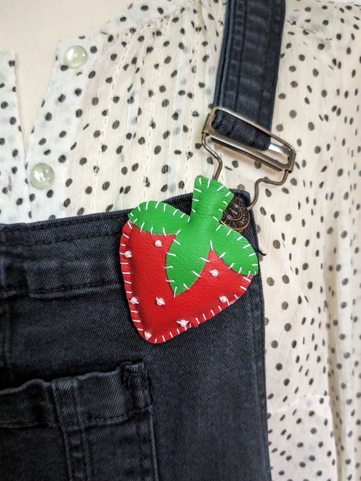 Image of Strawberry Brooch