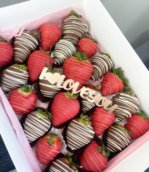 Image of Mixed Red & Milk Chocolate Valentines Box