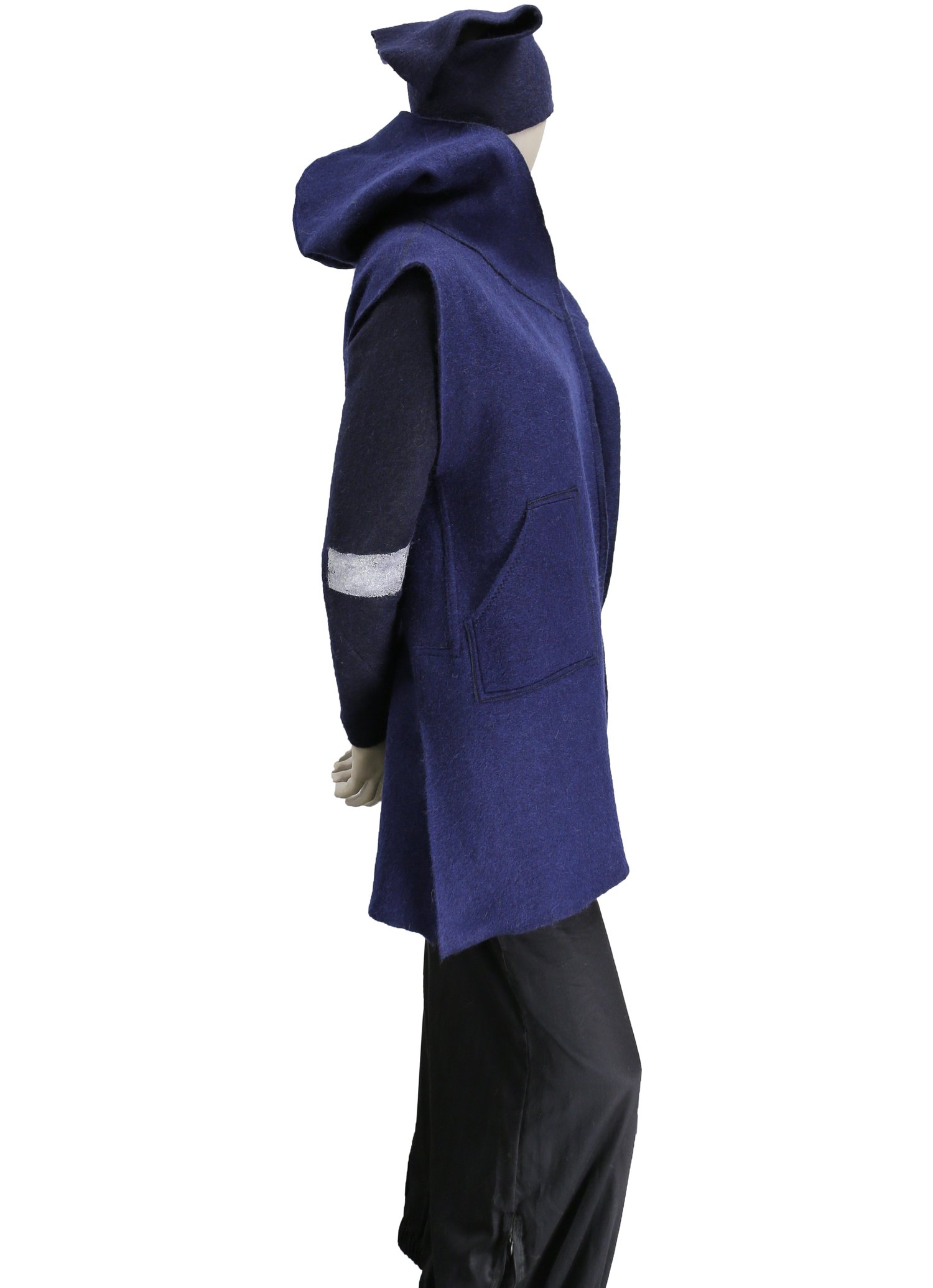 Image of  VESTE A CAPUCHE  LAINE  VFH024_03_021