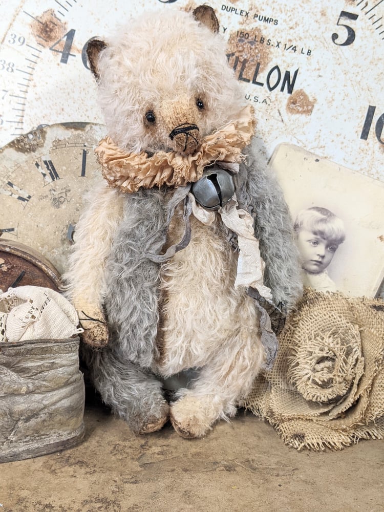 Image of 11.5"  BiGGY size -Vintage  Shabby Cream & Gray Mohair old fat Grizzly Bear  by Whendi's Bears.