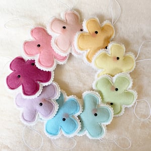 Image of Mini Flowers