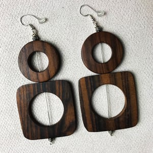 Image of Beverly Wood Link Earrings