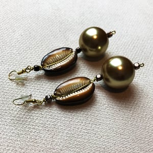Image of Effie Gold Cowrie Shell Earrings