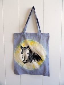Image of "Target Horse" Tote