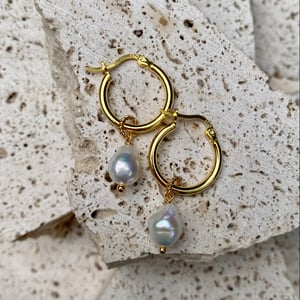 Image of KIRA HOOPS