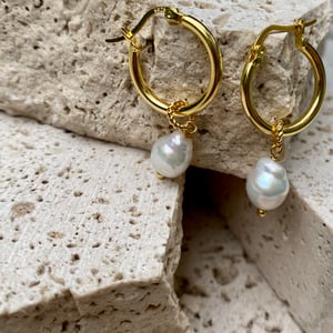 Image of KIRA HOOPS