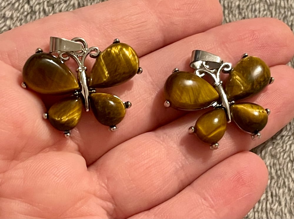 Image of Tigers eye pendants 