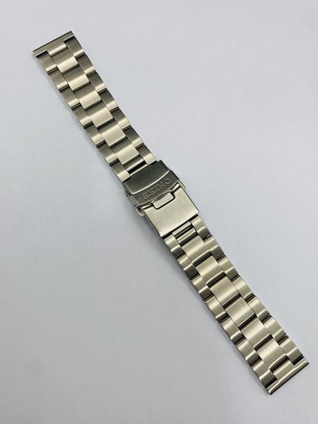 Image of 20mm Seiko oyster straight lugs stainless steel gents watch strap,New.(MU-03)