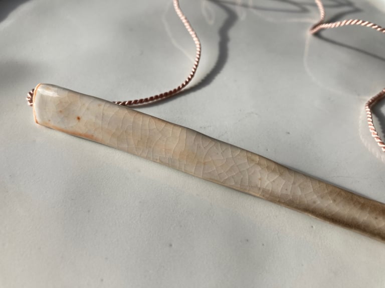 Porcelain necklace, silk chord in petal, bar Image 3