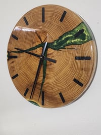 Image 1 of Wall Clock 18" diam. (green)