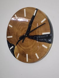Image 2 of Wall Clock 18" (black)