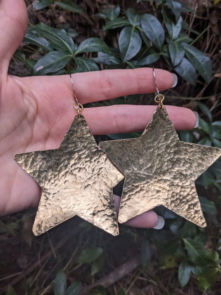 Image of Large brass star earrings