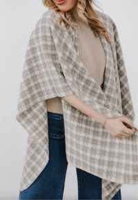 Image 1 of CHIC HOUNDSTOOTH SHAWL