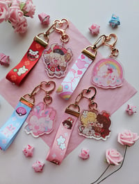 Image 5 of Genshin Lanyard Charms