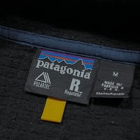 Image 4 of Vintage 00s Patagonia Patagonia Regulator Fleece - Black