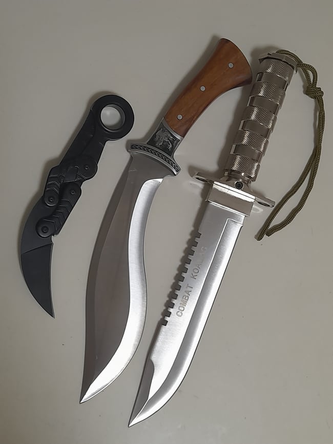 Set 3 Knives - 1 Survival Bushcrafting Outdoor Knife +  1 Kukri + 1 Folding Karambit