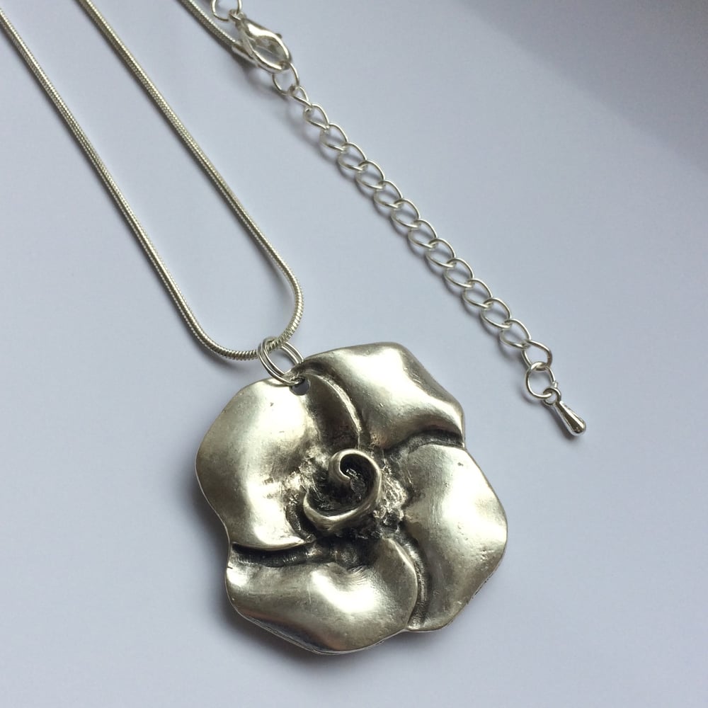 Image of Silver Plated Snake Chain Necklace with Rose Pendant