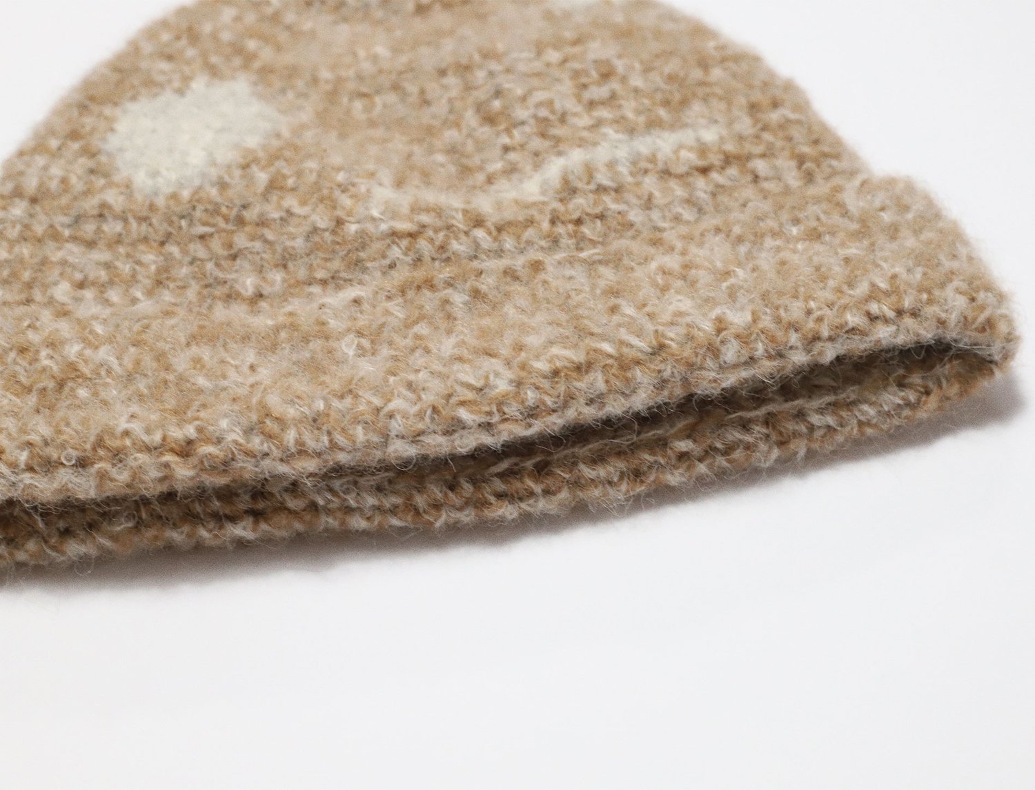 Image of BEIGE MOHAIR CAP