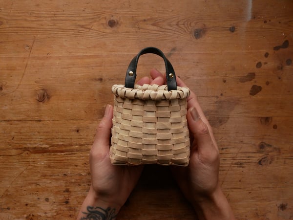 Image of MINI WALL BASKET WITH BLACK TAN LEATHER NO.3
