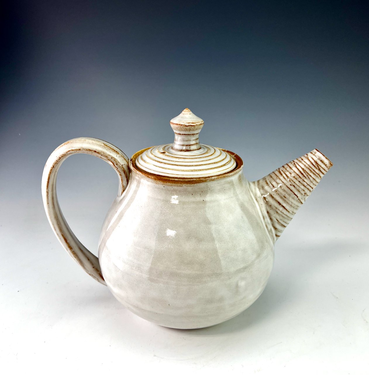 Image of Large teapot (WBSM)