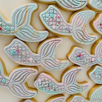 Image 2 of Mermaid Tail Cookies 🧜‍♀️