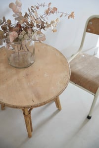 Image 6 of Petite table en rotin