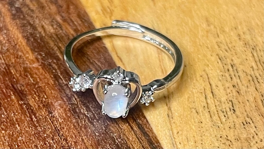 Image of Moonstone heart ring 