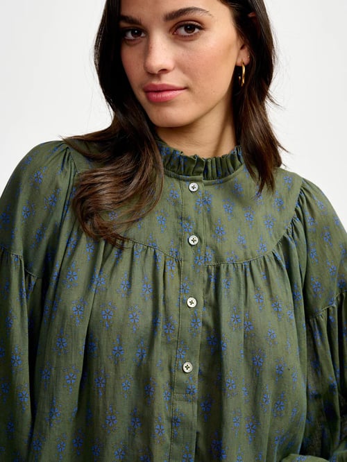 Image of 1- Blusa romántica