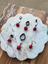 Image 4 of Forever Roses (Black)