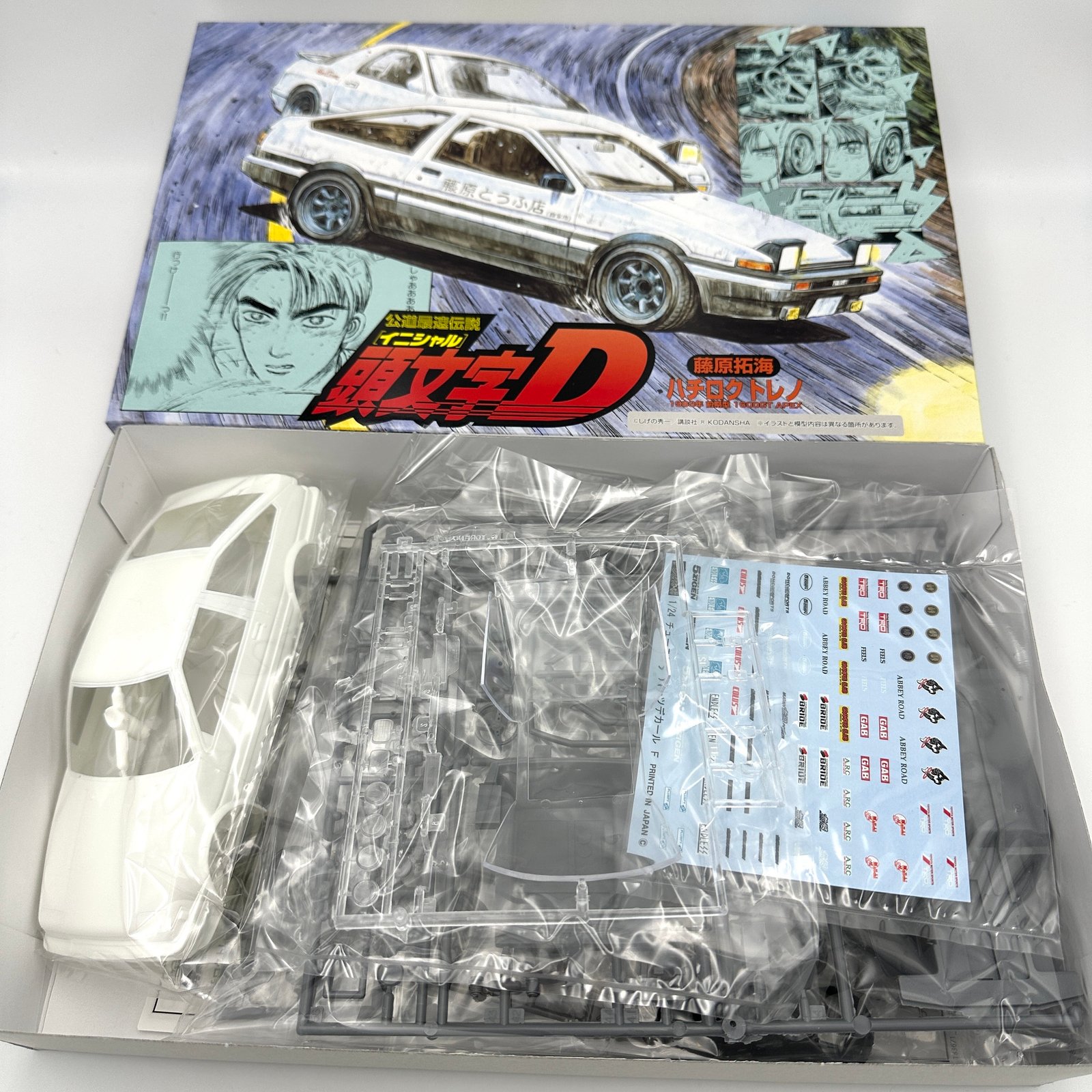 1/24 Scale Initial D Fujiwara Tofu Shop Sprinter Trueno AE86 Model