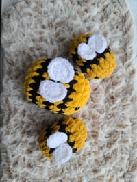 Image 1 of Bumble Bee