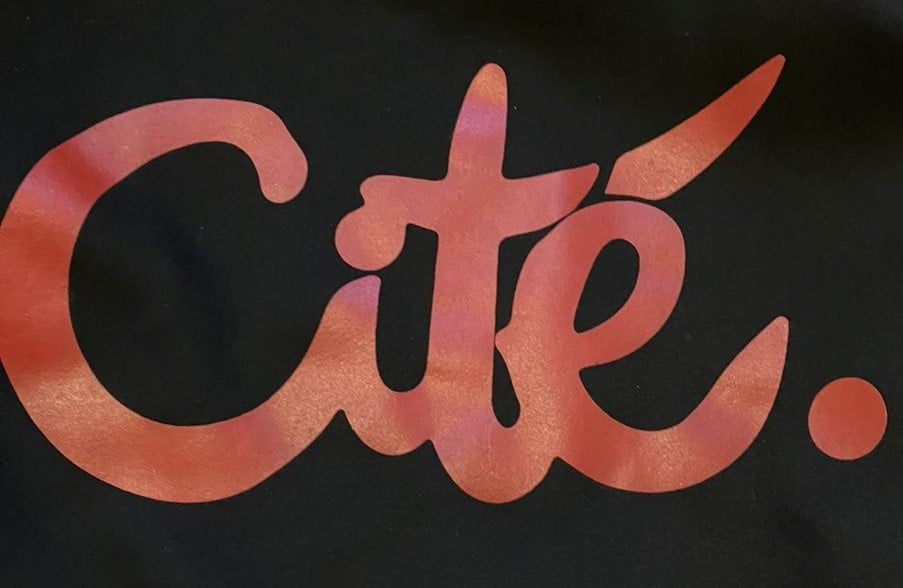 [1/1] Hoodie CITÉ. (Rouge/S.)