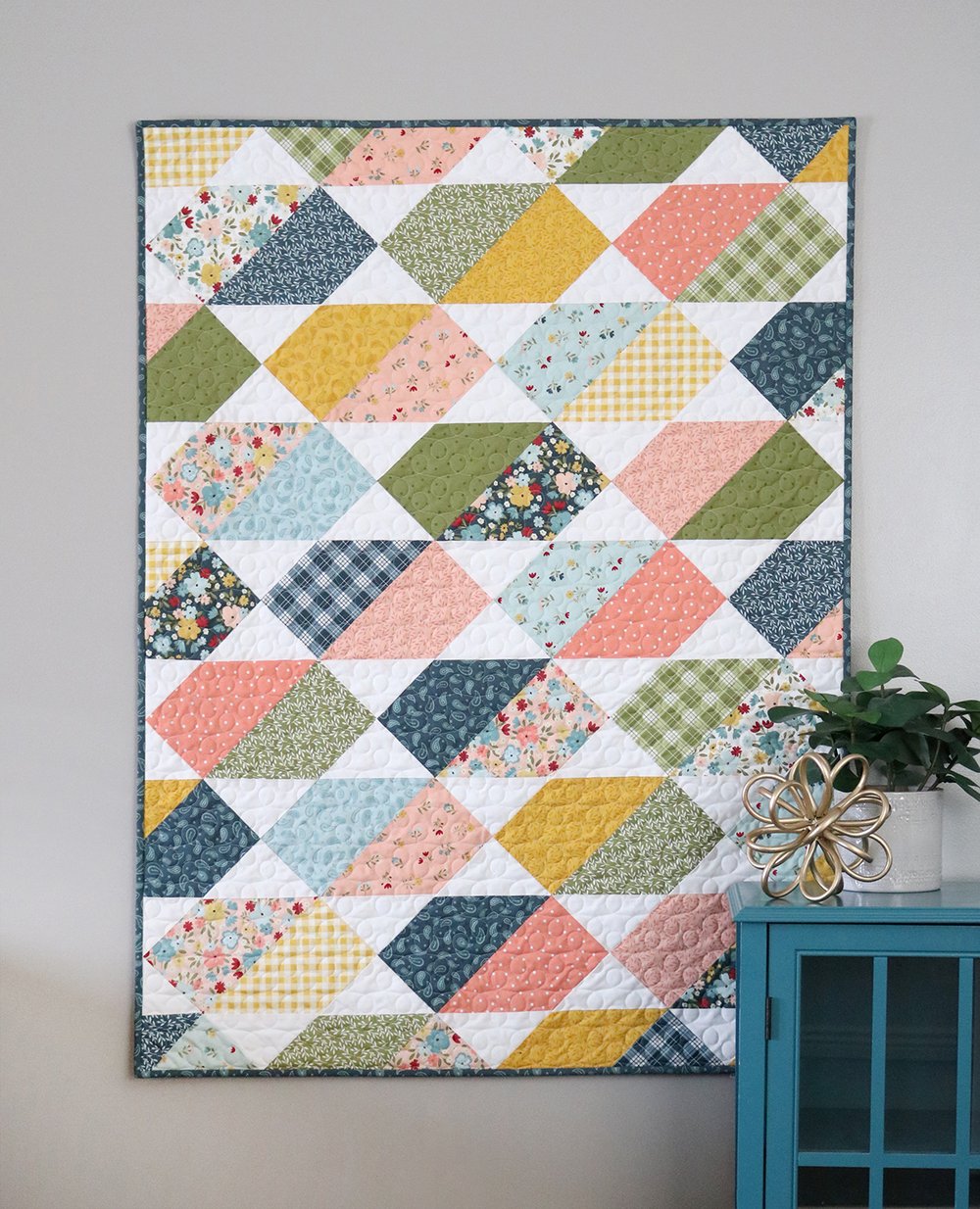 Plot Twist quilt pattern - PDF Version | A Bright Corner