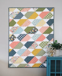 Image 4 of Plot Twist quilt pattern - PDF Version