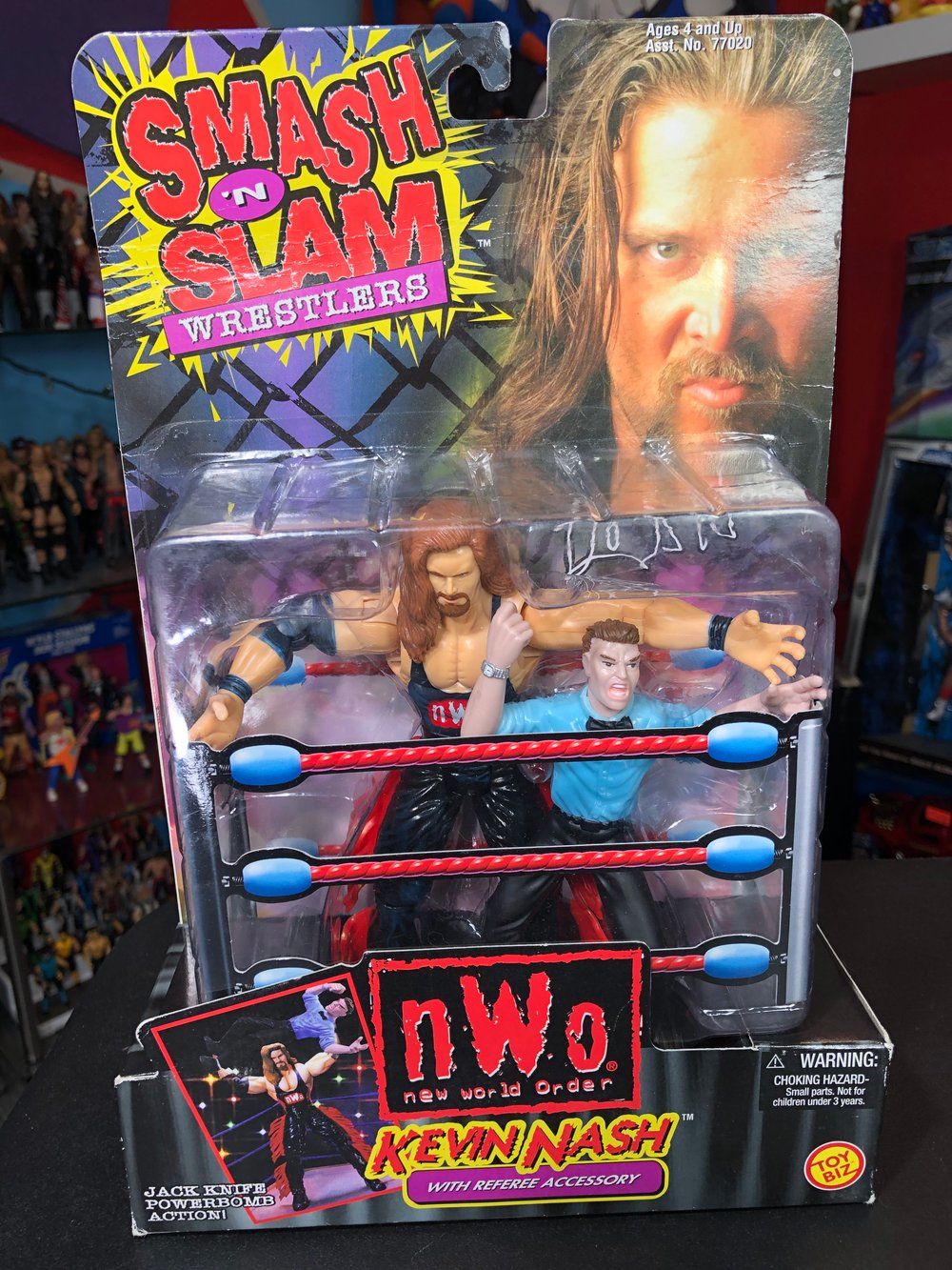 KEVIN NASH (& PALE REFEREE) SMASH N SLAM WCW TOY BIZ 1999 FIGURE