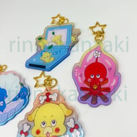 Image 4 of Pikmin Charms