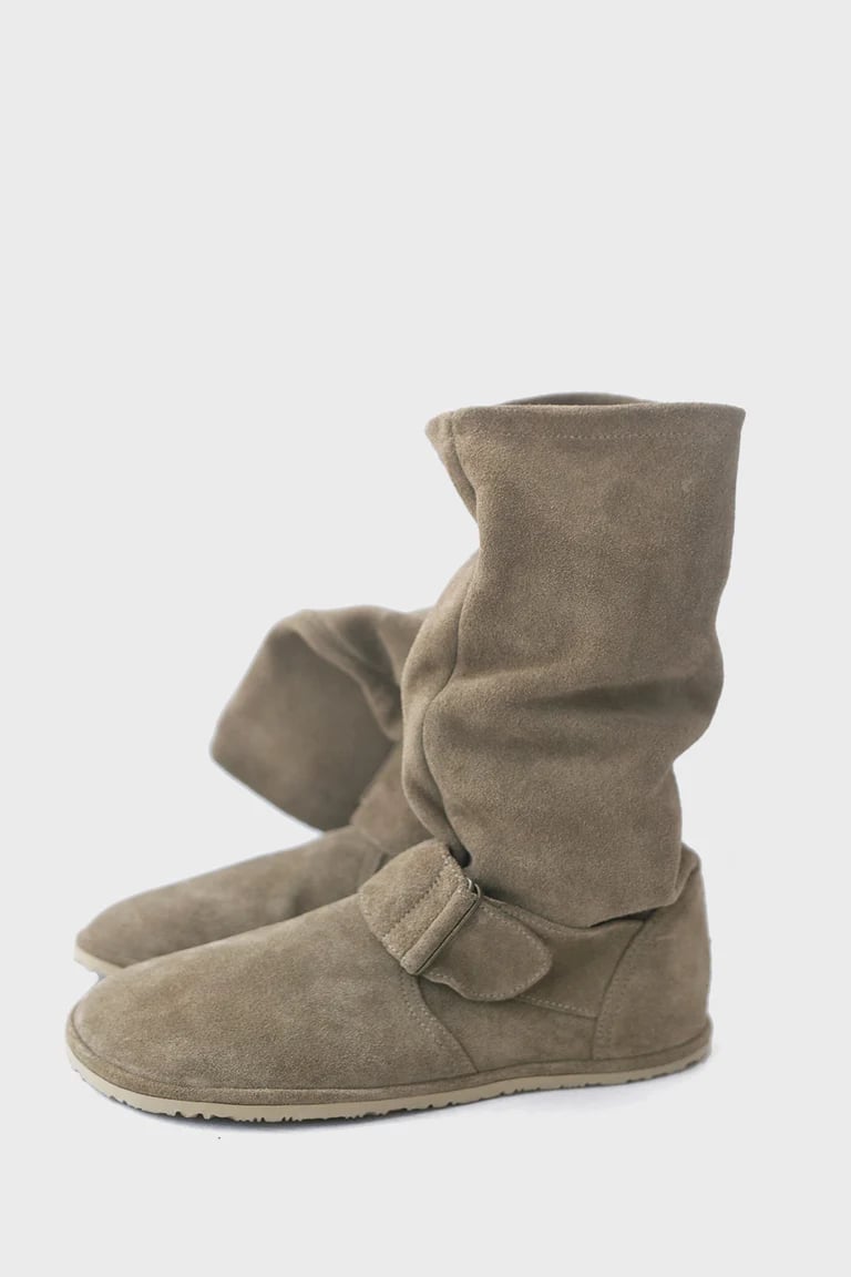 Image of Slouchy boots in Café au lait - 39 EU - Ready to Ship