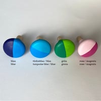 Image 1 of Möbelknöpfe aus Buchenholz - zweifärbig