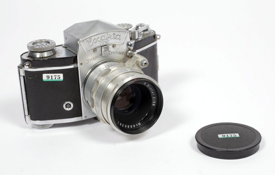 Image of Exacta VX 35mm film camera with Carl Zeiss Jena 58mm F2 Biotar lens #9175