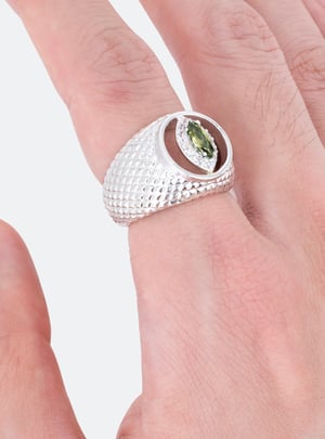 Image of MIDNIGHT FACTORY - Cat-Eye Cutout Cocktail Signet Ring (Olive)