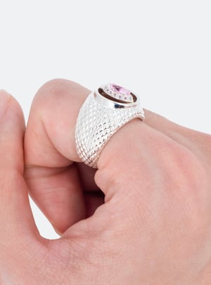 Image of MIDNIGHT FACTORY - Cat-Eye Cutout Cocktail Signet Ring (Pink)