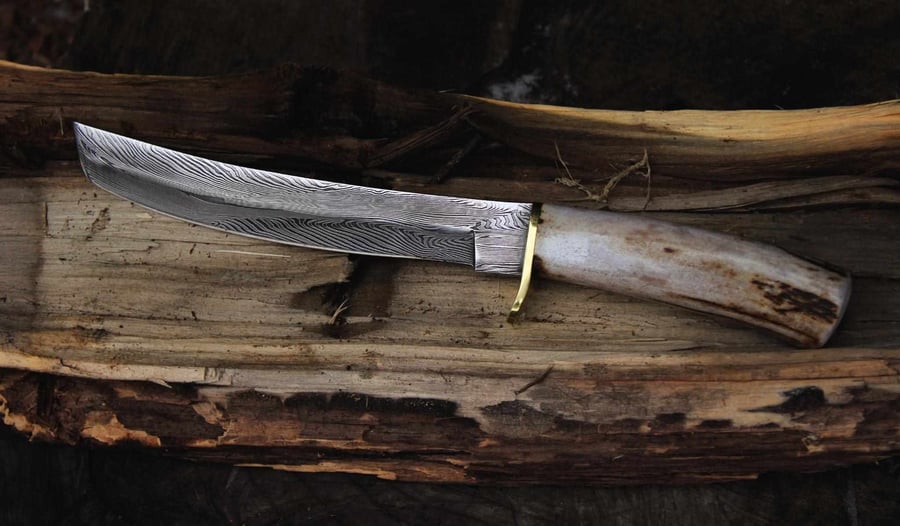 Image of Japanese Tanto feathered Damascus blade