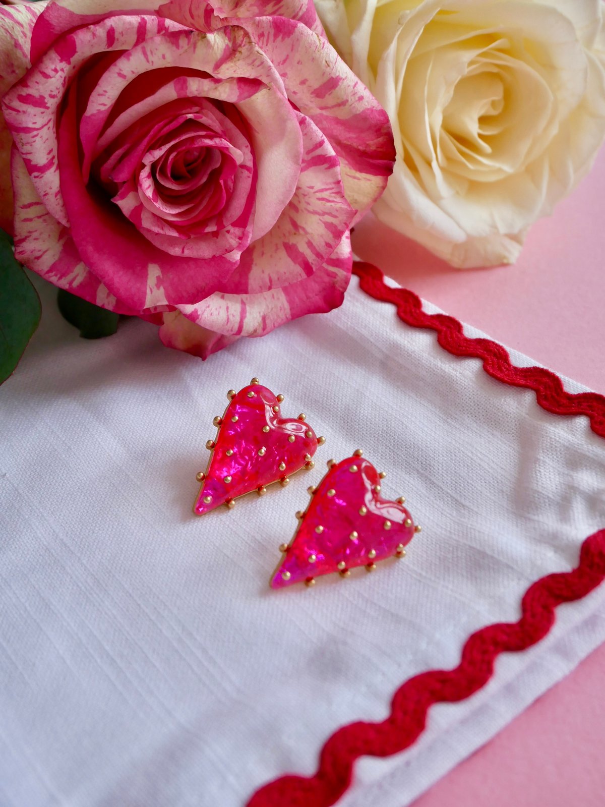 Rosa Heart Earrings