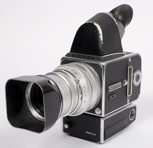 Image of Hasselblad 500EL/M camera w/ Sonnar 150mm F4 lens + A12 Back + NC2 prism finder