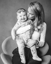 Image 2 of 3/22  Black & White Motherhood Portraits, Melrose
