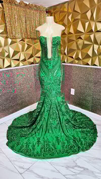 Image 4 of Imperial Queen